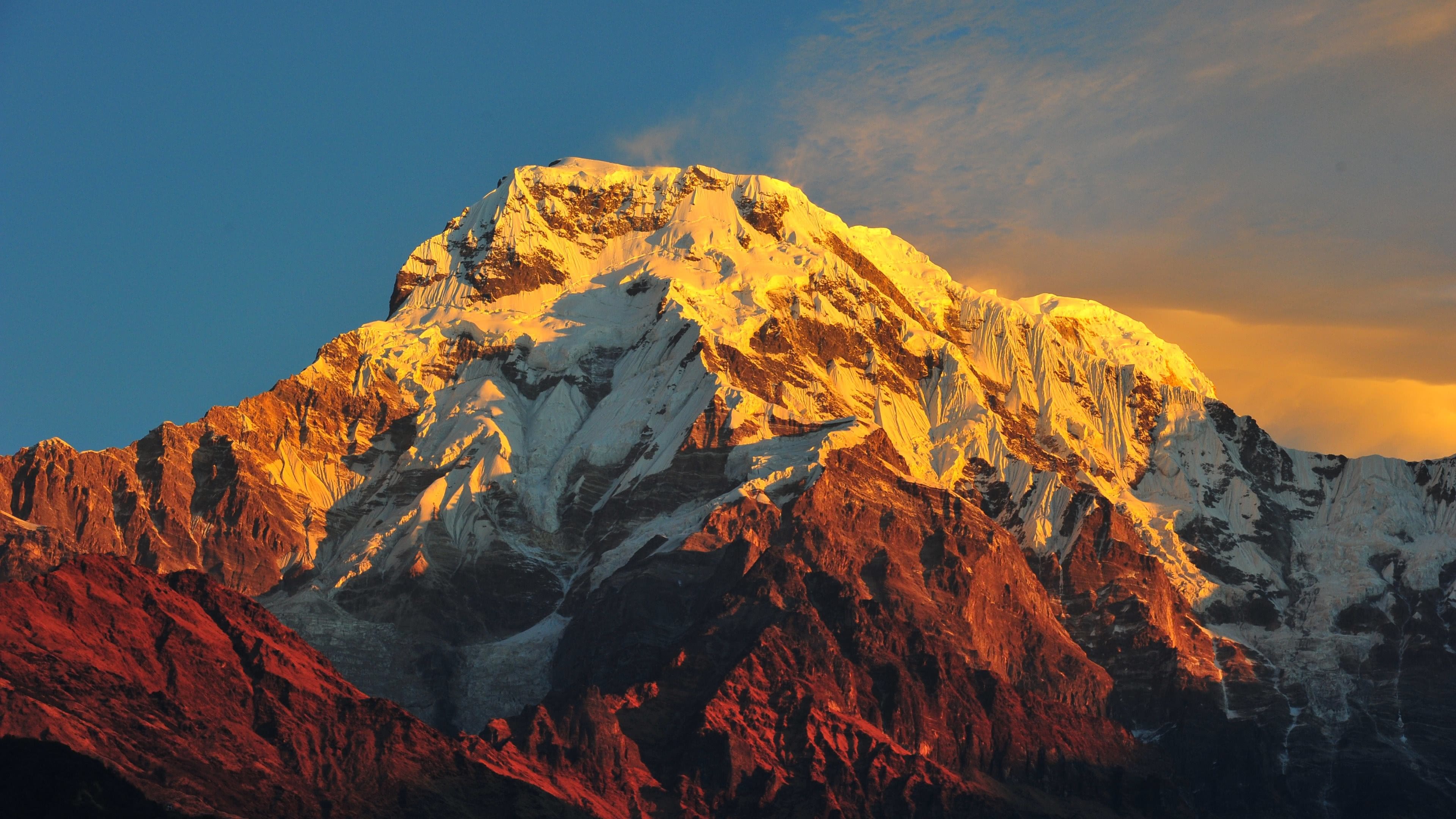 annapurna-massif-himalayas-nepal-4k-wallpaper.jpg